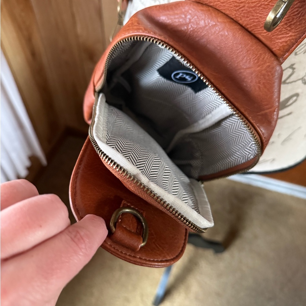 Crossbody bag - Picture 11 of 12
